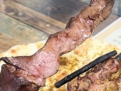 -艾力江和田馕坑烤肉店