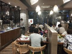 大堂-八合里潮汕鲜牛肉火锅(吉大店)