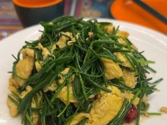 -乡村馕坑肉·烧烤·新疆菜·本地人更爱吃(阿勒泰首店)