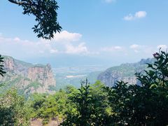 -仙人谷漂流景区