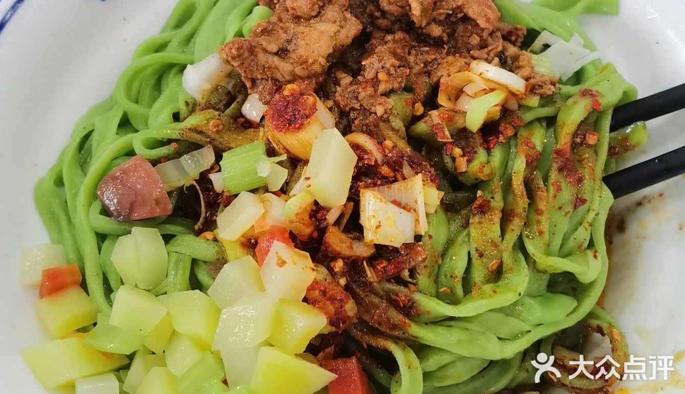 食在不懂我就问 就在小区附近的一家路边面店