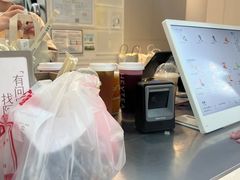 -喜茶(上海淮海中路渔阳里店)