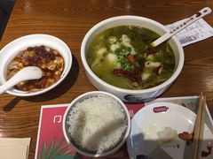 -渝是乎川渝小炒(新世界百货望京店)