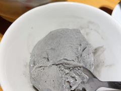 芝麻冰淇淋-本逸·割烹料理(湖墅店)