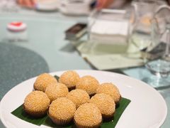 流心芝麻馅麻球-镛记酒家