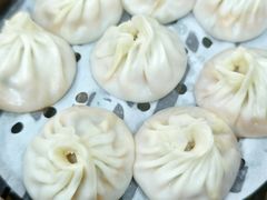 -莱莱小笼·乔艾