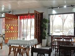 -秦扬居特色菜馆(上王村)