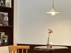 -Café Monson