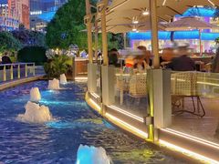 -MONICH牛排融合餐厅(和义大道购物中心店)