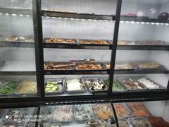 面包甜点陈列柜-老字号.雅克白族石板烧十年老店(大理古城店)