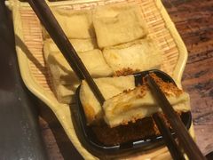 -老牌坊云南鱼豆花火锅(爱建店)