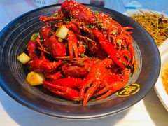 -肥肥虾庄·金牌油焖大虾(沙湖店)
