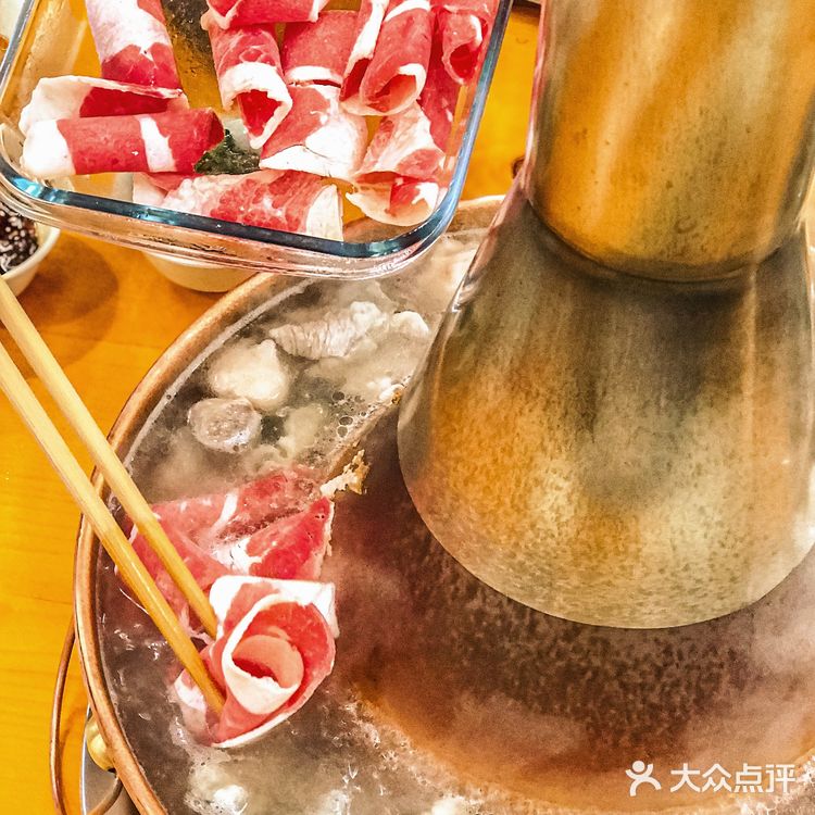 哈尔滨这家四层还爆满🔥的火锅店真是馋肉好去处