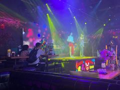 -喜鹊音乐酒馆(西街店)