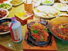 -龙大哥辣子鸡(亚太中心店)