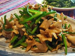 -香巴拉云南餐厅(华莱坞店)