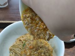 蟹粉黄金捞面-蟹上黄·蟹黄面·江南糖水(人民广场店)