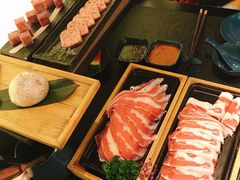 飞鱼籽墨鱼滑-湊湊火锅·茶憩(打浦桥日月光店)