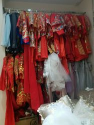-觅白婚纱礼服馆