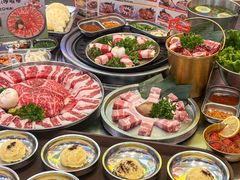 -哈哈碳都·牛肋条无限自助烤肉(宝龙店)