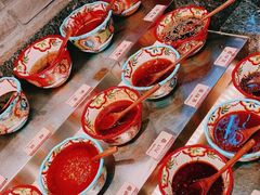 -老牌坊云南鱼豆花火锅(哈西万达店)