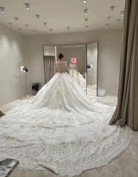 -Renee芮亦婚纱(原丽莎)