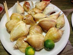 -东海岸人工湖美食村