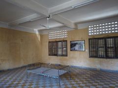 -吐斯廉屠杀博物馆