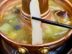 -岳记兴隆·青城腊排铜火锅(融创店)