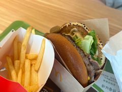-麦当劳(普陀香溢花城店)