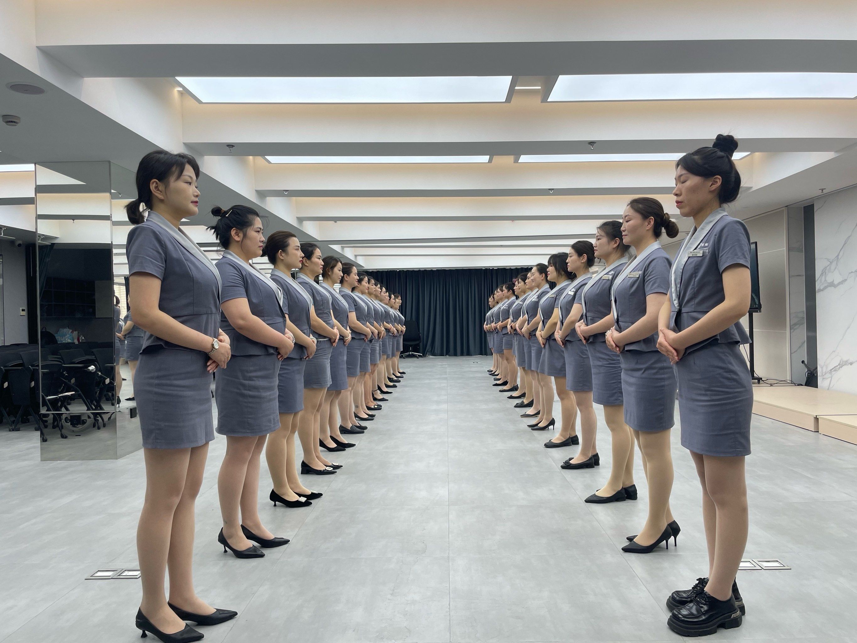 形体训练