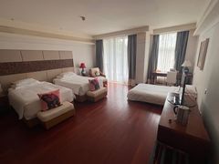 家庭双床房-三亚亚龙湾雅高美爵酒店