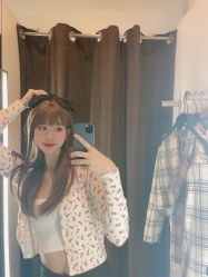 -BULB STUDIO 巴柏明星发型工作室