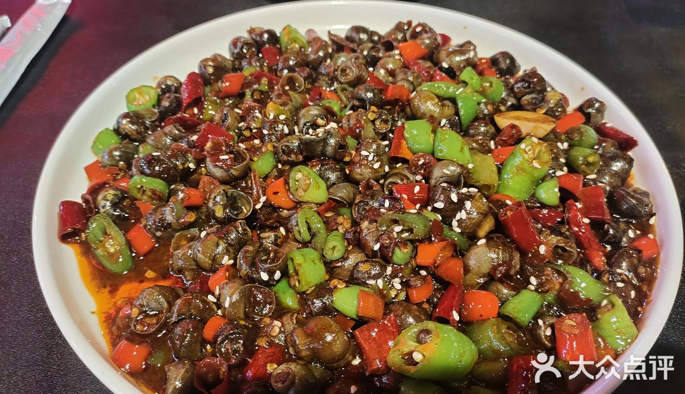 老板人很好，我们到了坐下之后不久就上菜了