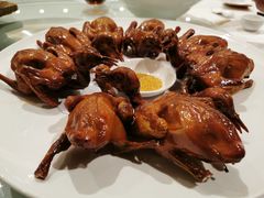 红烧石岐乳鸽-景月阁空中食府(希尔顿酒店)