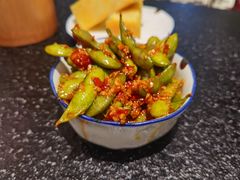 -何妹湿辣牛肉·粤式烧烤砂煲(桂雅路店)