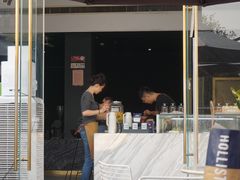 门面-UNI UNI(环亚凯瑟琳店)