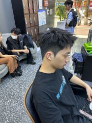 -藤野造型专业烫染接发