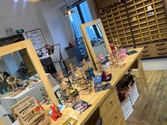 -肆兮眼镜·蔡司·徕卡战略合作店(大坪店)