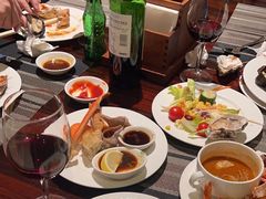 -广州万富希尔顿酒店·感趣自助餐厅·金秋蟹宴生蚝海鲜刺身烧烤