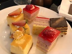 -圣丰索菲特·2 On 988 Café 自助餐厅