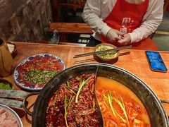 -周小明火锅(黑金冠社区店)