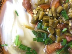 -肇兴特色牛肉粉