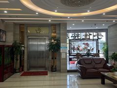 -手佳按摩·足疗·艾灸(龙江店)