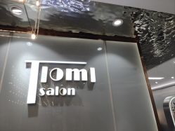 -Tloml salon
