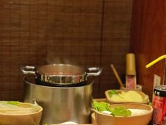 -独食火锅·半米屋台(直营总店)