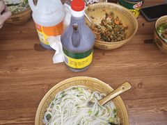 -正宗李家土鸡米线店