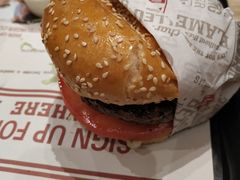 -The Habit Burger Grill 哈比特汉堡(爱琴海店)
