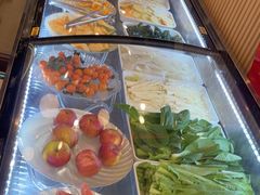-嘎琉鲜切牛肉自助火锅