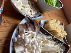 -毛辣果·贵州红酸汤牛肉火锅(西单店)